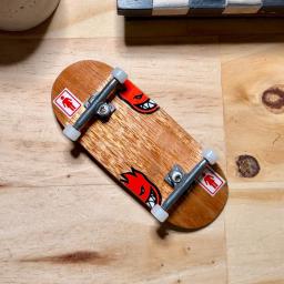 PJ Fingerboards logo
